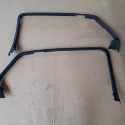 Aizmugurējo labo durvju moldings priekš VW PHAETON 2005