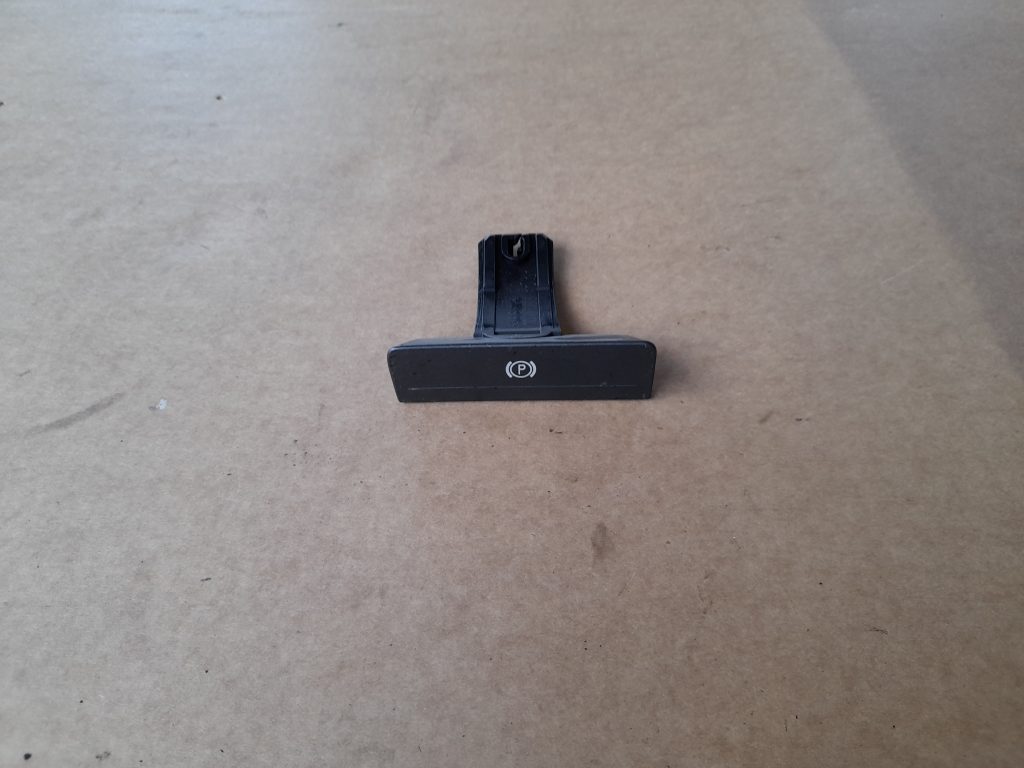 Stāvbremzes ieslēgšanas poga priekš VW PHAETON 2005 1 Stāvbremzes ieslēgšanas poga priekš VW PHAETON 2005