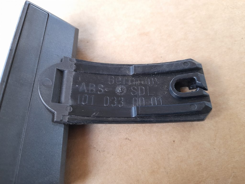 Stāvbremzes ieslēgšanas poga priekš VW PHAETON 2005 2 Stāvbremzes ieslēgšanas poga priekš VW PHAETON 2005