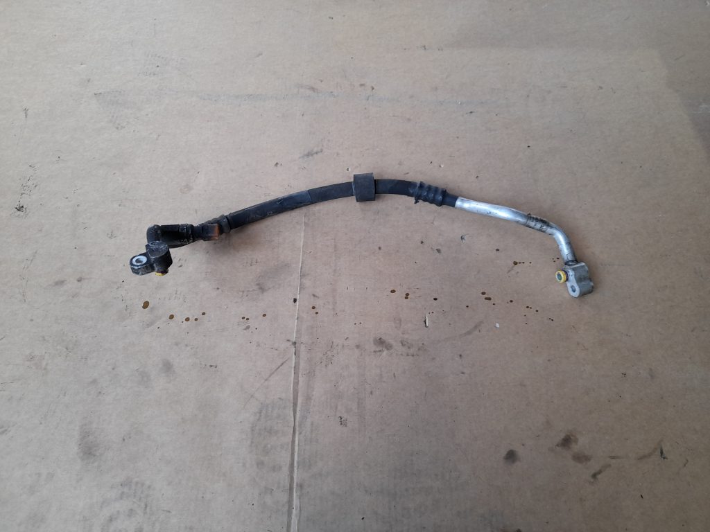 Gaisa kondicioniera caurule priekš VW PHAETON 2005 1 Gaisa kondicioniera caurule priekš VW PHAETON 2005