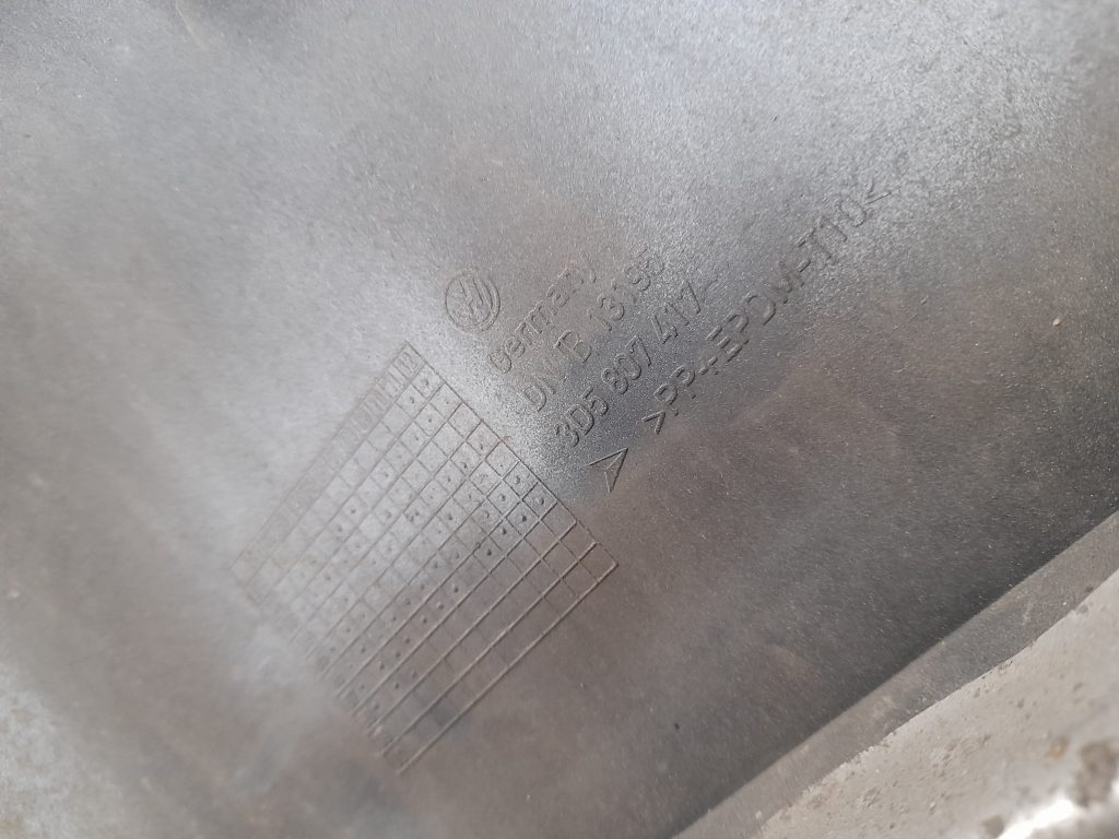 Aizmugures buferis priekš VW PHAETON 2005 9 Aizmugures buferis priekš VW PHAETON 2005