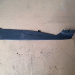 Centrālās konsoles (apdares) sānu panelis priekš VW PHAETON 2005