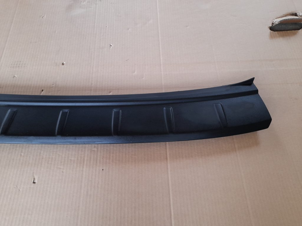 Aizmugurēja bufera uzlika priekš VOLVO XC60 2009