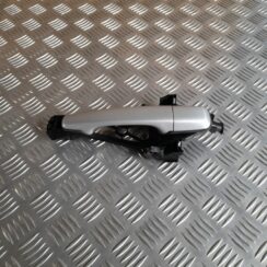 Aizmugurējāis labais durvju rokturis priekš VOLVO XC60 2009