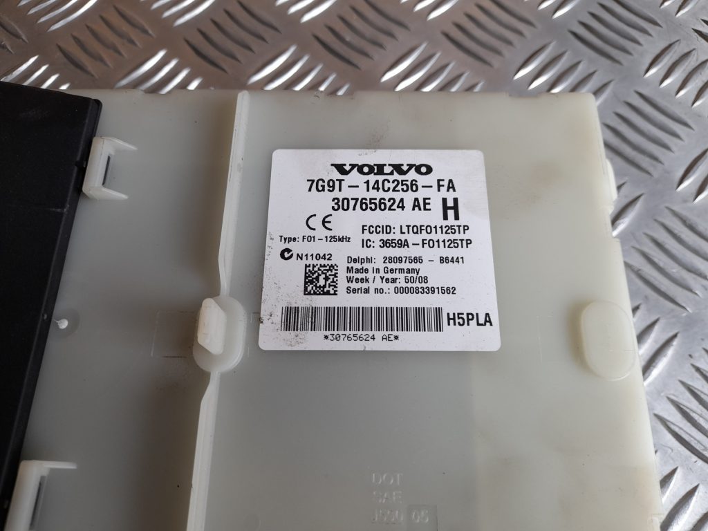 Drošinātāju bloks priekš VOLVO XC60 2009