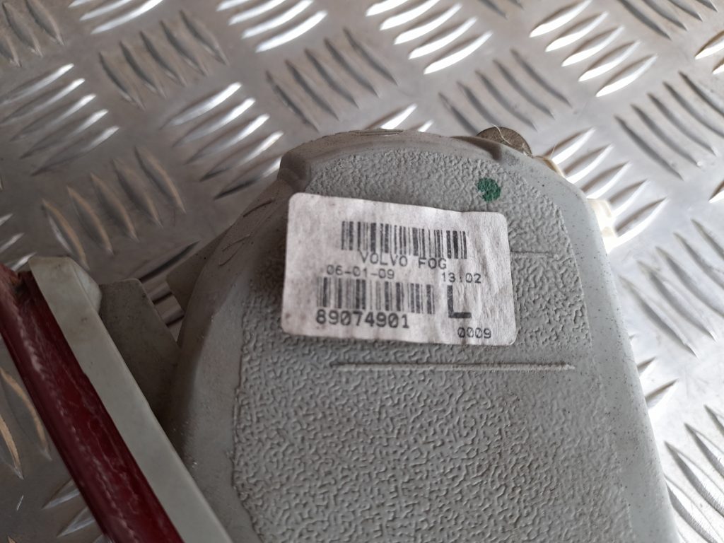 Miglas lukturis aizmugurē kreisā pusē priekš VOLVO XC60 2009