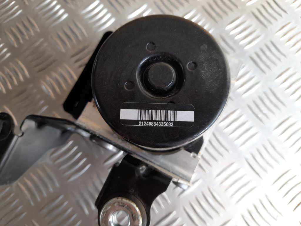 ABS bloks priekš VOLVO XC60 2009 2 ABS bloks priekš VOLVO XC60 2009