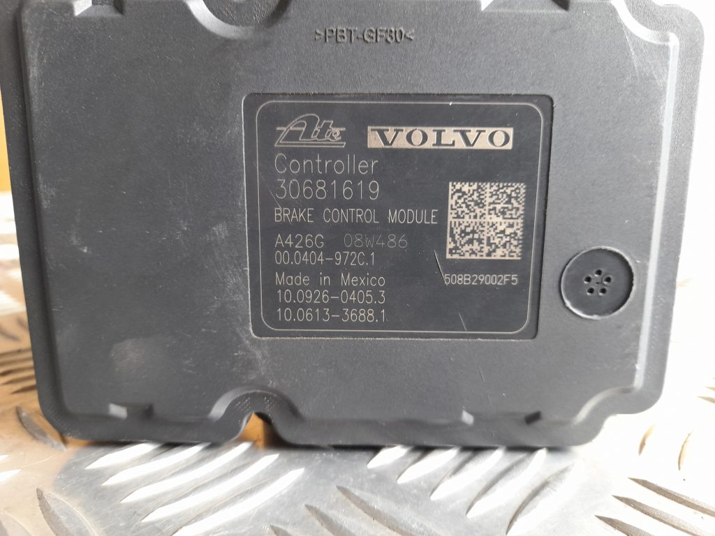 ABS bloks priekš VOLVO XC60 2009 6 ABS bloks priekš VOLVO XC60 2009