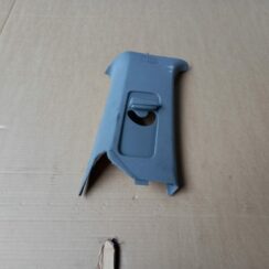 Vidējas salona statnes apdare priekš VW TOUAREG 2007