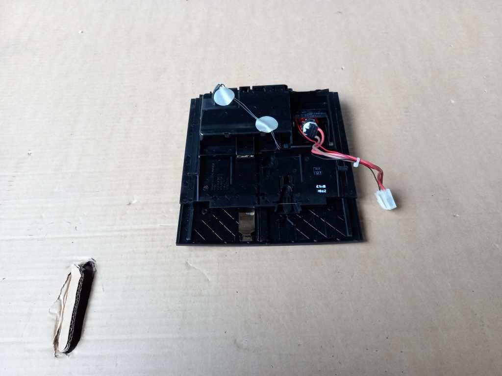 Pelnu trauks priekš VW TOUAREG 2007 2 Pelnu trauks priekš VW TOUAREG 2007