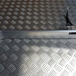 Mērinstrumentu paneļa dekoratīvā uzlika priekš VW TOUAREG 2007