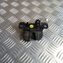 Bagāžnieka vāka slēdzene priekš VW TOUAREG 2007