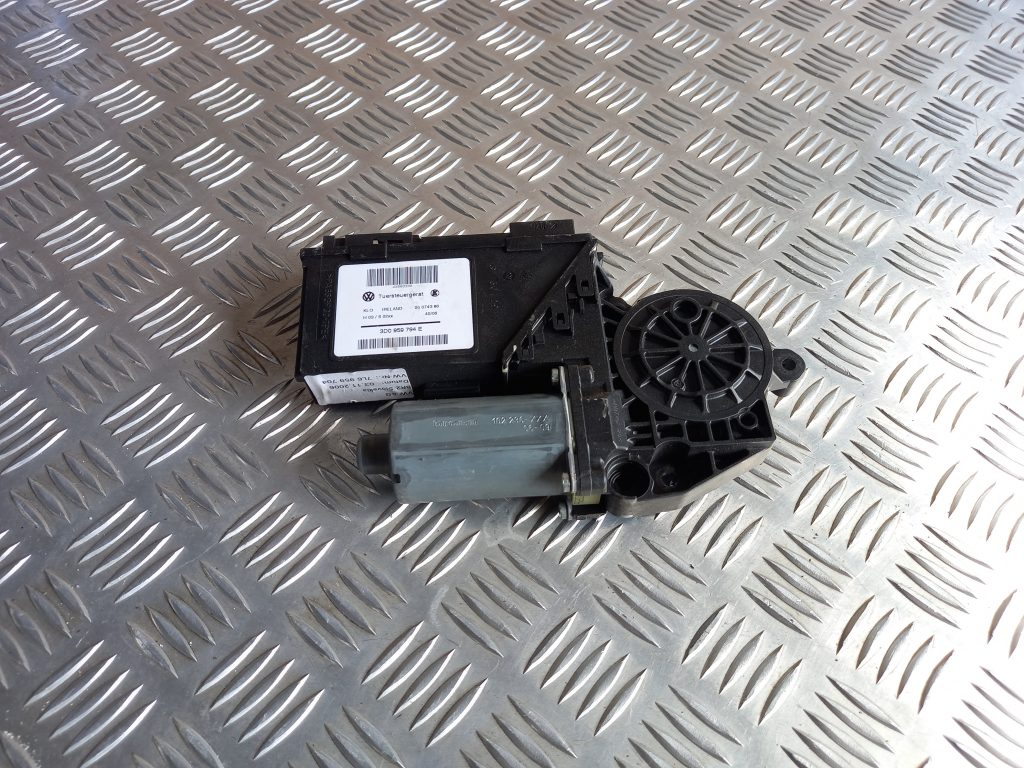 Elektrisko stiklu motors priekš VW TOUAREG 2007