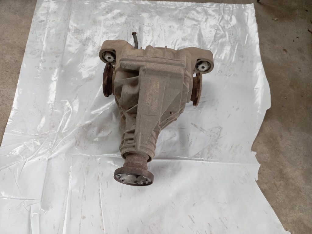 Aizmugurējais reduktors priekš VW TOUAREG 2007