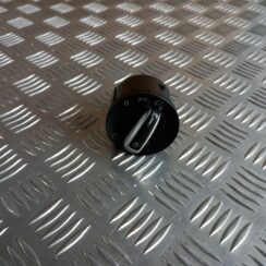 Gaismas slēdzis priekš VW TOURAN 2005