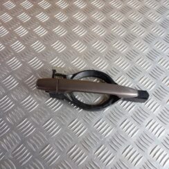 Aizmugurējāis labais durvju rokturis priekš MITSUBISHI ASX 2011