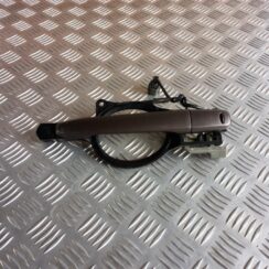 Priekšējāis labais durvju rokturis priekš MITSUBISHI ASX 2011