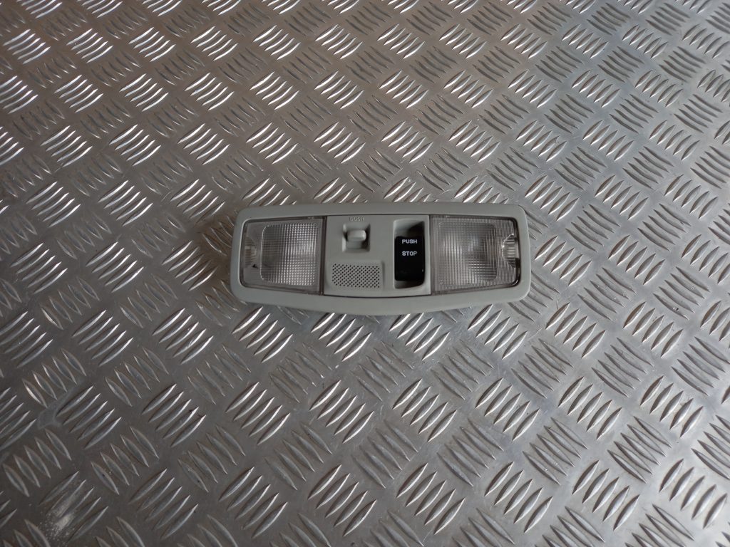 Priekšējo sēdvietu apgaismojums priekš MITSUBISHI ASX 2011