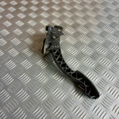 Gāzes pedālis priekš MITSUBISHI ASX 2011