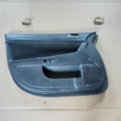 Priekšējo kreiso durvju apdare priekš MITSUBISHI LANCER 2009