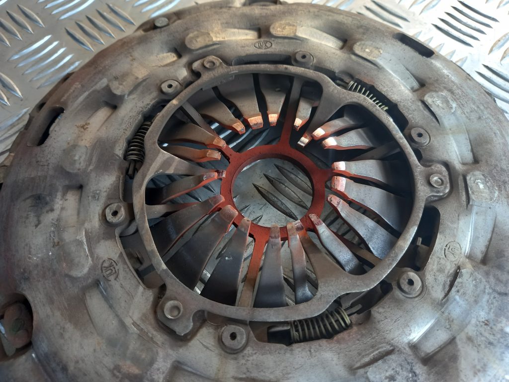 Sajūga komplekts priekš MITSUBISHI LANCER 2009