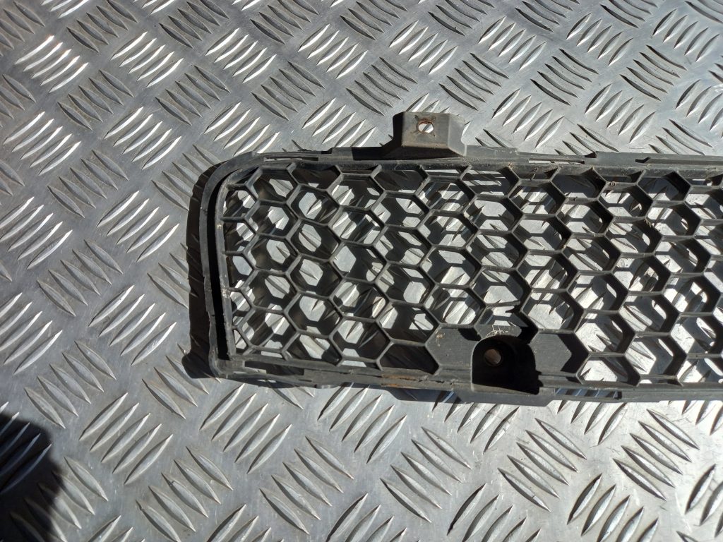 Bufera reste priekš MITSUBISHI LANCER 2009