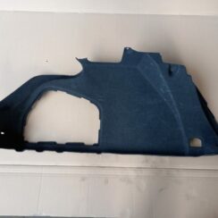 Bagāžnieka nodalījuma sānu apdare priekš VW PASSAT CC 2009