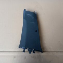 Vidējas salona statnes apdare priekš VW PASSAT CC 2009