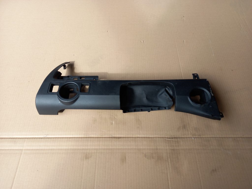 Gaismas slēdža apdare (uz paneļa) priekš VW PASSAT CC 2009 1 Gaismas slēdža apdare (uz paneļa) priekš VW PASSAT CC 2009