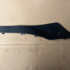 Centrālās konsoles (apdares) sānu panelis priekš VW PASSAT CC 2009