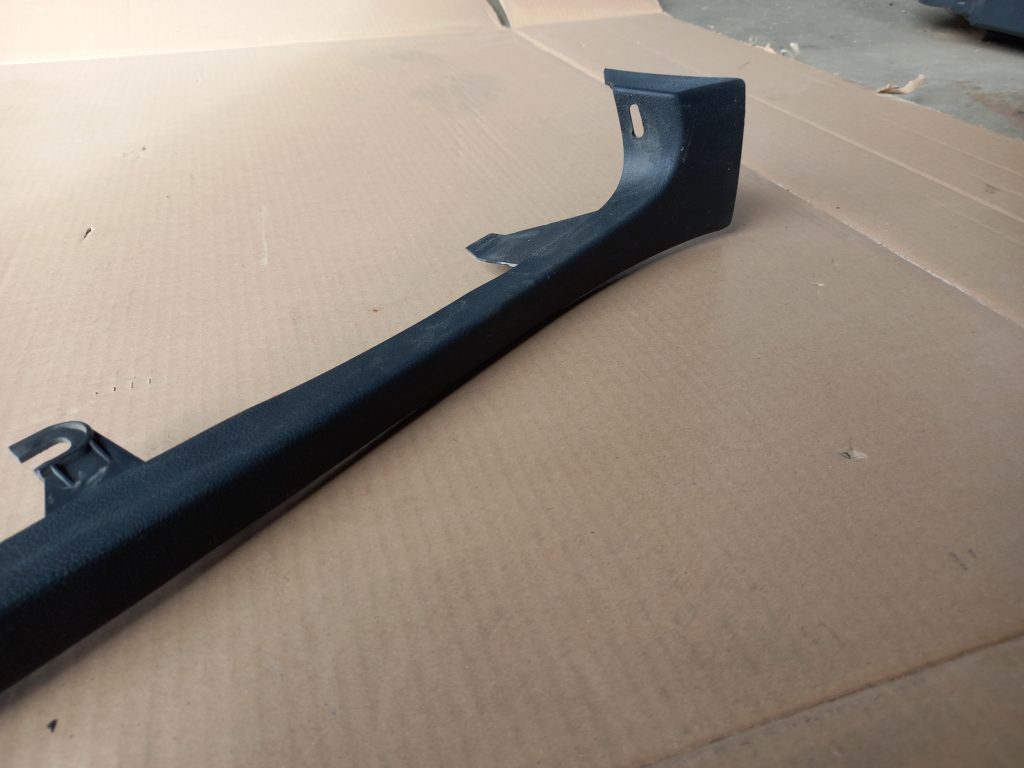 Sliekšņa aizmugurēja laba uzlika (salonā) priekš VW PASSAT CC 2009 3 Sliekšņa aizmugurēja laba uzlika (salonā) priekš VW PASSAT CC 2009