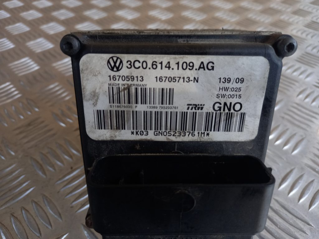 ABS bloks priekš VW PASSAT CC 2009 7 ABS bloks priekš VW PASSAT CC 2009