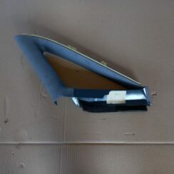 Aizmugurējas salona statnes apdare priekš AUDI A6 1998