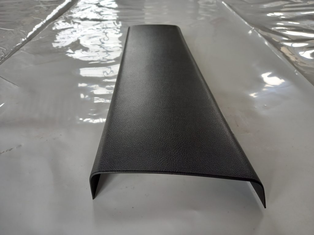 Vidējas salona statnes apdare priekš LAND ROVER FREELANDER 2007 2 Vidējas salona statnes apdare priekš LAND ROVER FREELANDER 2007