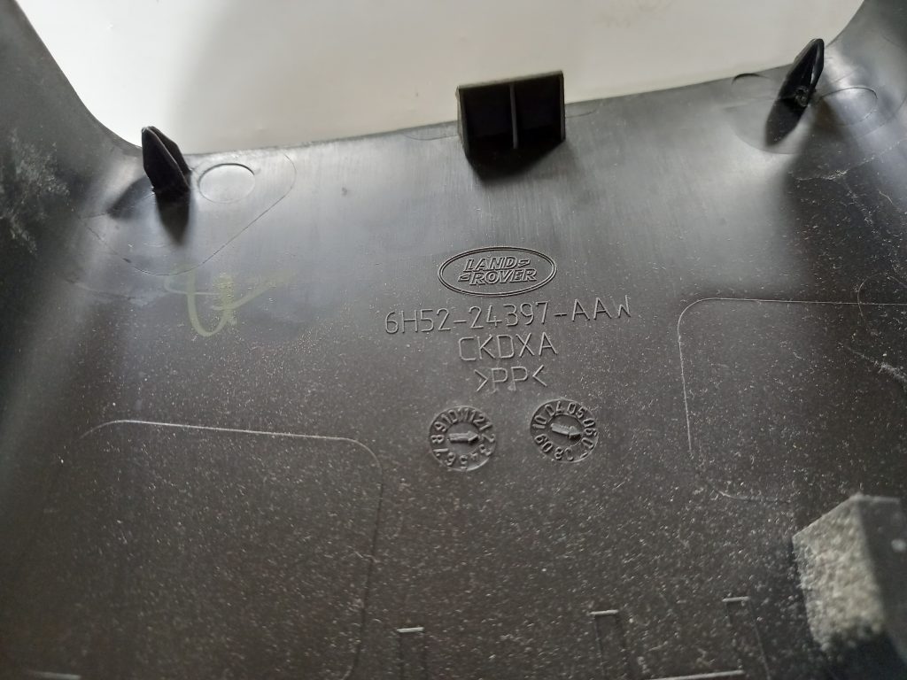 Vidējas salona statnes apdare priekš LAND ROVER FREELANDER 2007 4 Vidējas salona statnes apdare priekš LAND ROVER FREELANDER 2007