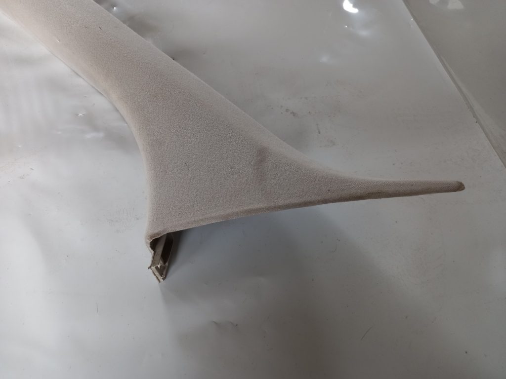 Priekšējas salona statnes apdare priekš LAND ROVER FREELANDER 2007 3 Priekšējas salona statnes apdare priekš LAND ROVER FREELANDER 2007