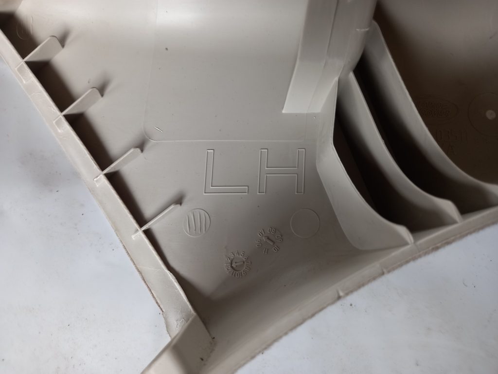 Priekšējas salona statnes apdare priekš LAND ROVER FREELANDER 2007 4 Priekšējas salona statnes apdare priekš LAND ROVER FREELANDER 2007