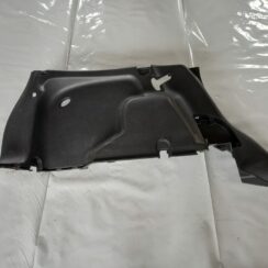 Bagāžnieka nodalījuma sānu apdare priekš LAND ROVER FREELANDER 2007