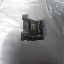 Aizmugurēja bufera kronšteins priekš LAND ROVER FREELANDER 2007