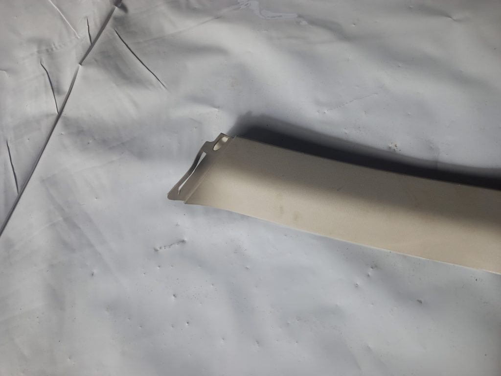 Bagāžnieka vāka apdare priekš LAND ROVER FREELANDER 2007