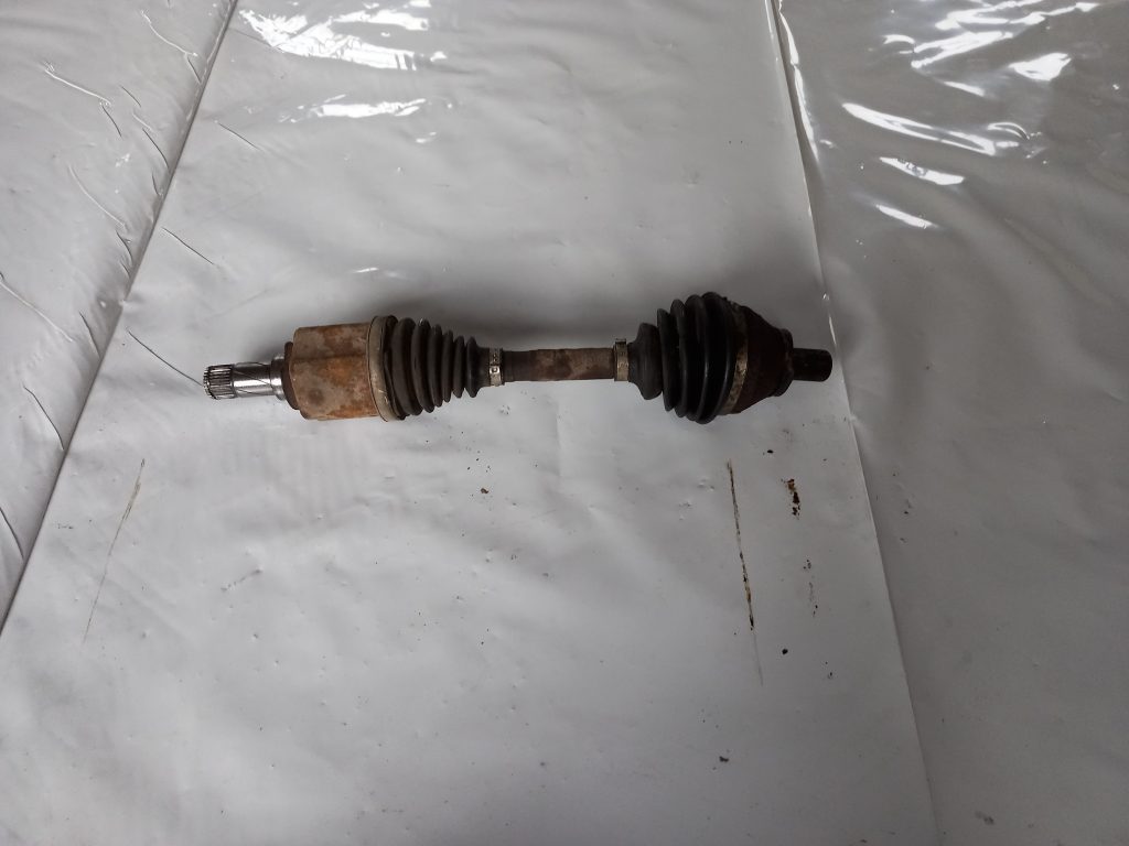 Pusass priekšējā kreisā priekš LAND ROVER FREELANDER 2007 1 Pusass priekšējā kreisā priekš LAND ROVER FREELANDER 2007