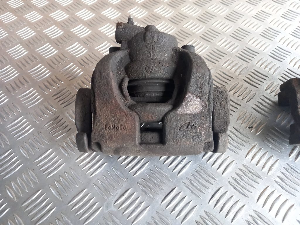 Priekšējais labais suports priekš LAND ROVER FREELANDER 2007 2 Priekšējais labais suports priekš LAND ROVER FREELANDER 2007