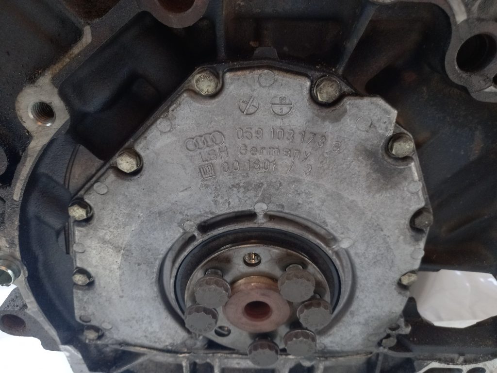 Dzinējs priekš AUDI A6 1998 8 Dzinējs priekš AUDI A6 1998