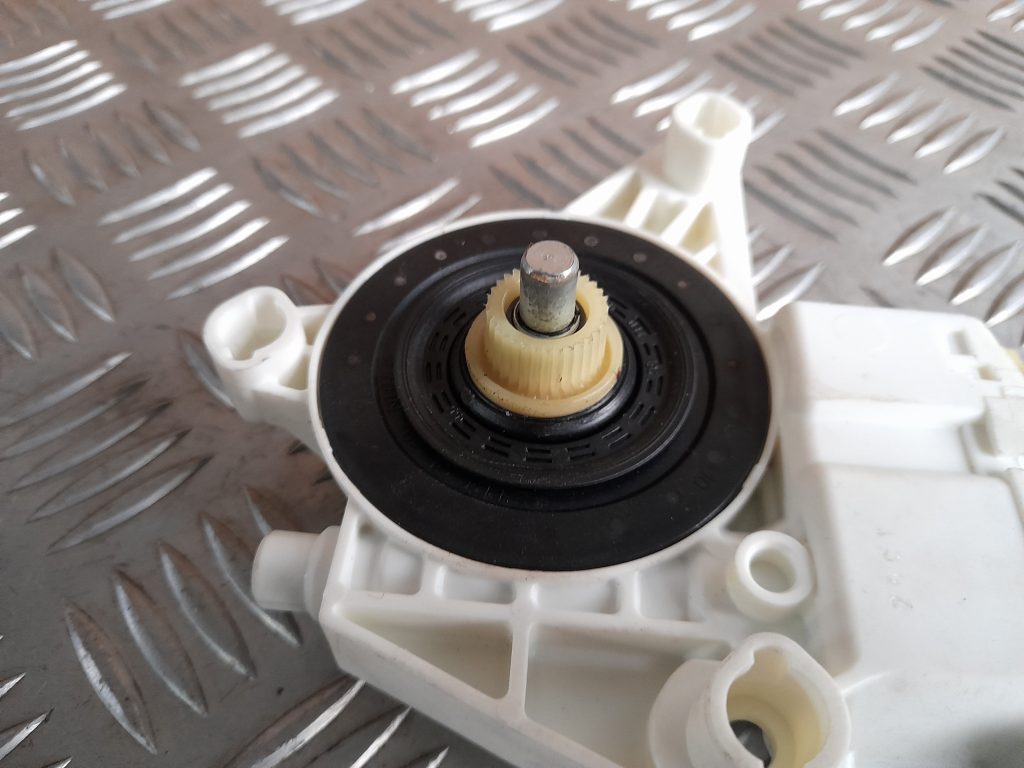 Elektrisko stiklu motors priekš DODGE JOURNEY 2008