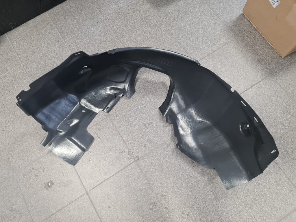 Priekšējais kreisais paspārns priekš FORD FOCUS 2016 4 Priekšējais kreisais paspārns priekš FORD FOCUS 2016