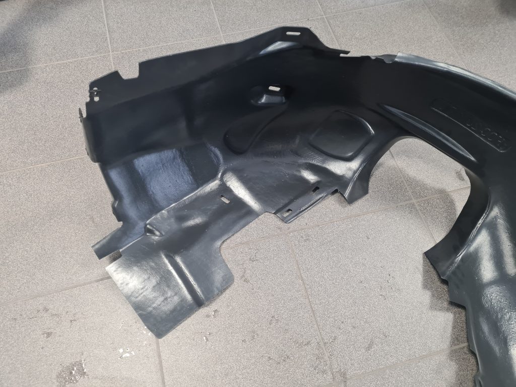 Priekšējais kreisais paspārns priekš FORD FOCUS 2016 3 Priekšējais kreisais paspārns priekš FORD FOCUS 2016