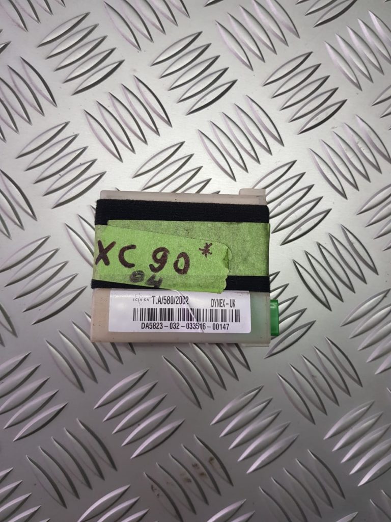 Signalizācijas vadības bloks priekš VOLVO XC90 2004