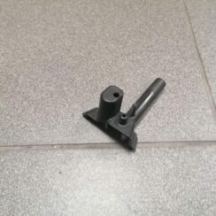 Bagažnieka vāka apdares stiprinājums priekš VW PASSAT 2011-2014 3AE810899