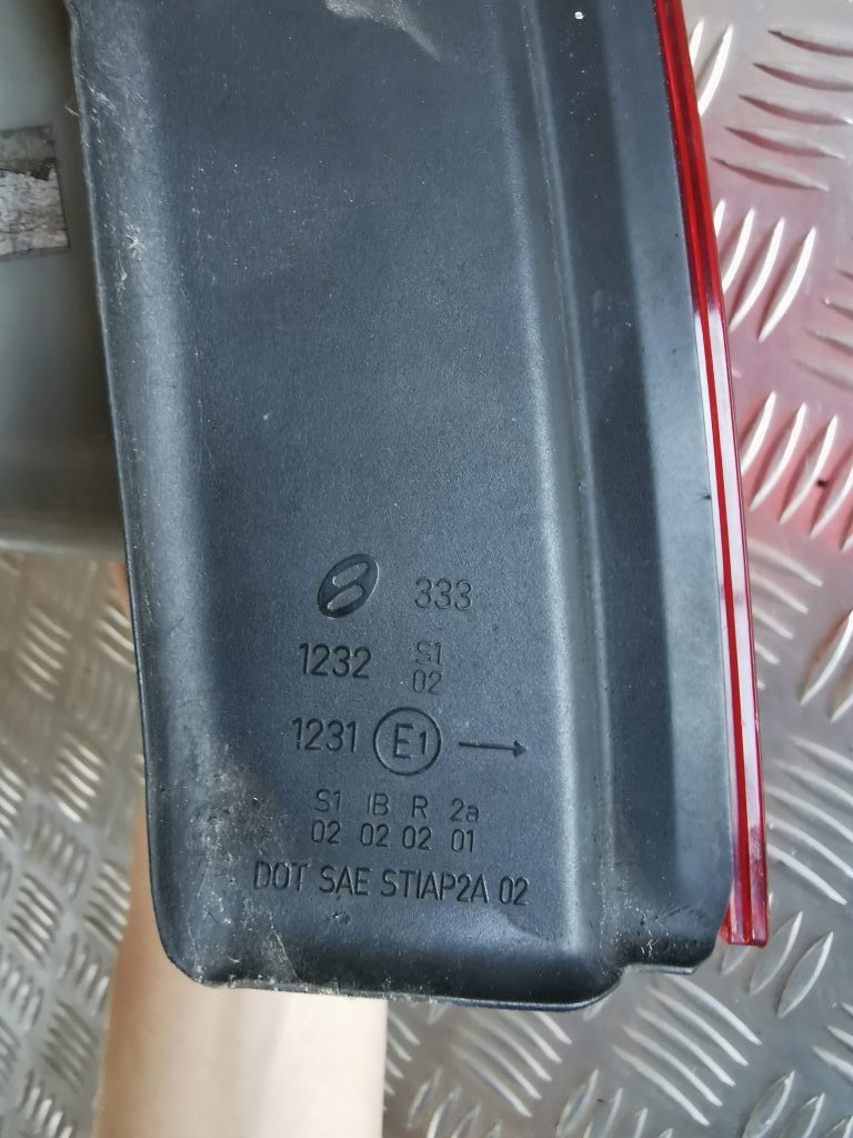 Aizmugurējais labais lukturis priekš VW PHAETON 2005 6 Aizmugurējais labais lukturis priekš VW PHAETON 2005