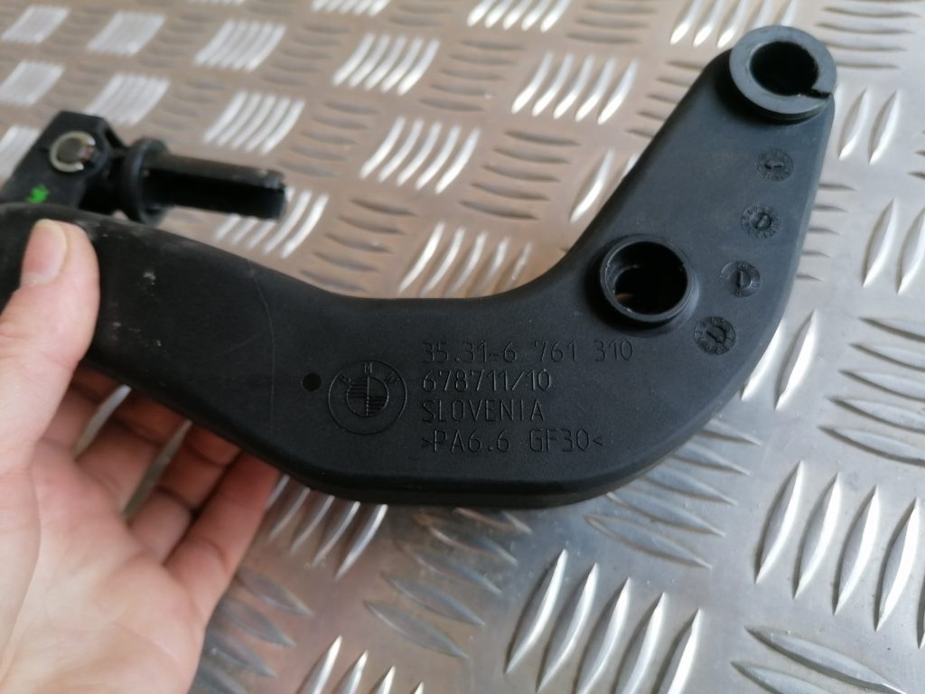 Sajūga pedālis priekš BMW 1 E87 2009 WHITE 3 Sajūga pedālis priekš BMW 1 E87 2009 WHITE